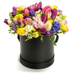 Цветы в коробке Любовный десерт